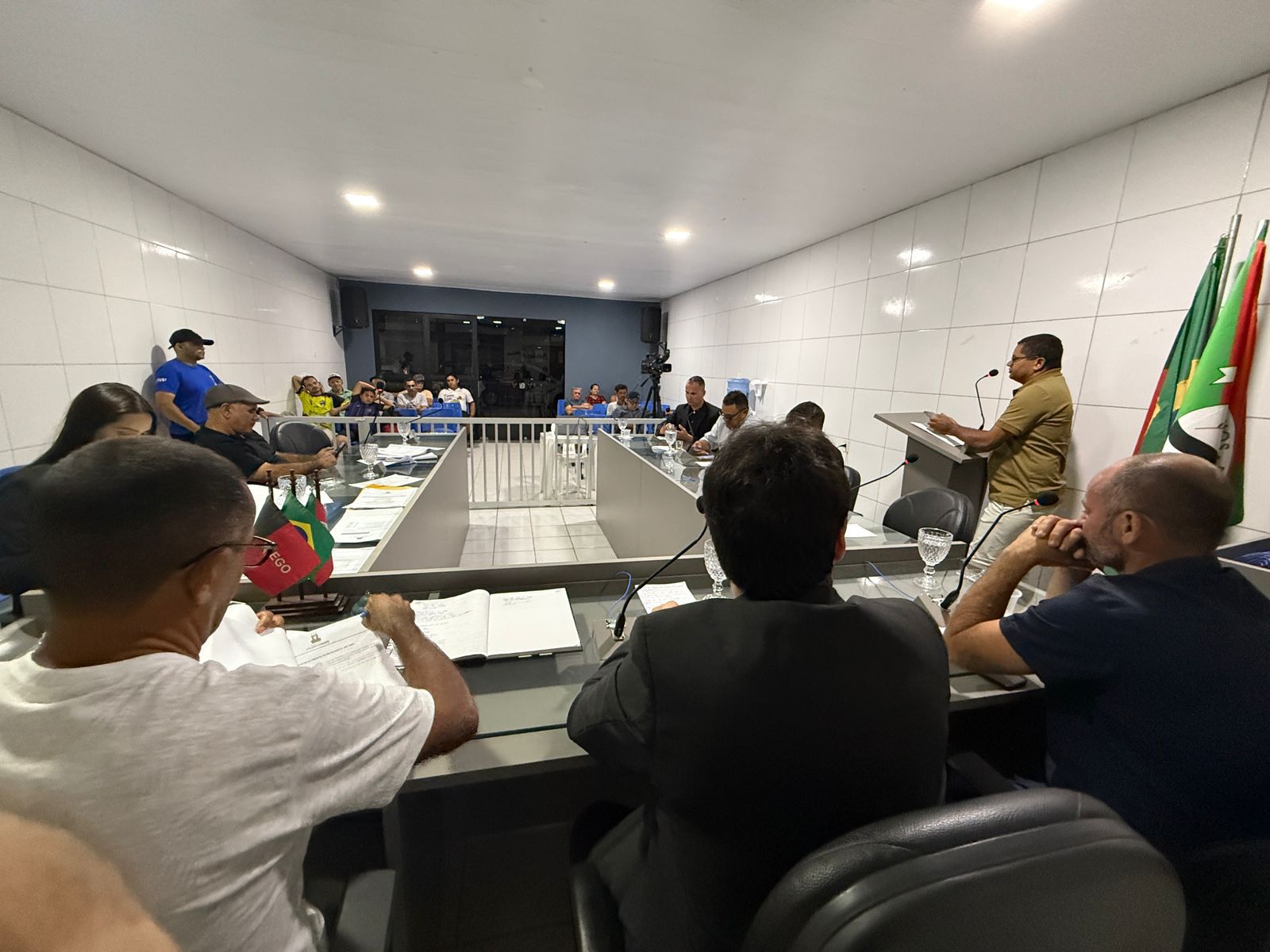 A Câmara Municipal de Pilõezinhos, realizou na tarde/noite desta terça-feira (26/08), a sua 18ª Sessão Ordinária do Período Legislativo de 2025.