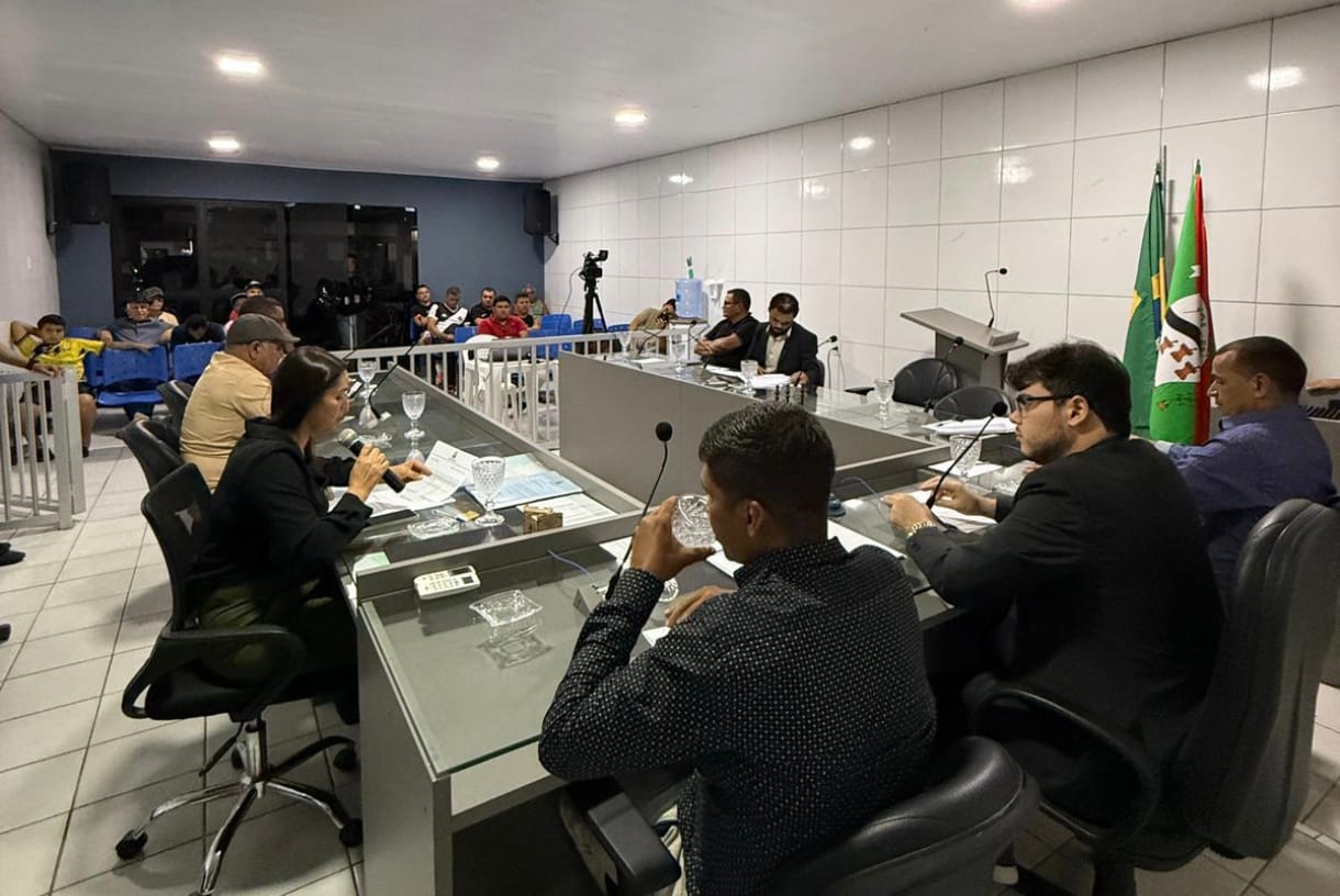 A Câmara Municipal de Pilõezinhos, realizou na última quinta-feira (04/09), a sua 19ª Sessão Ordinária do Ano Legislativo de 2025.