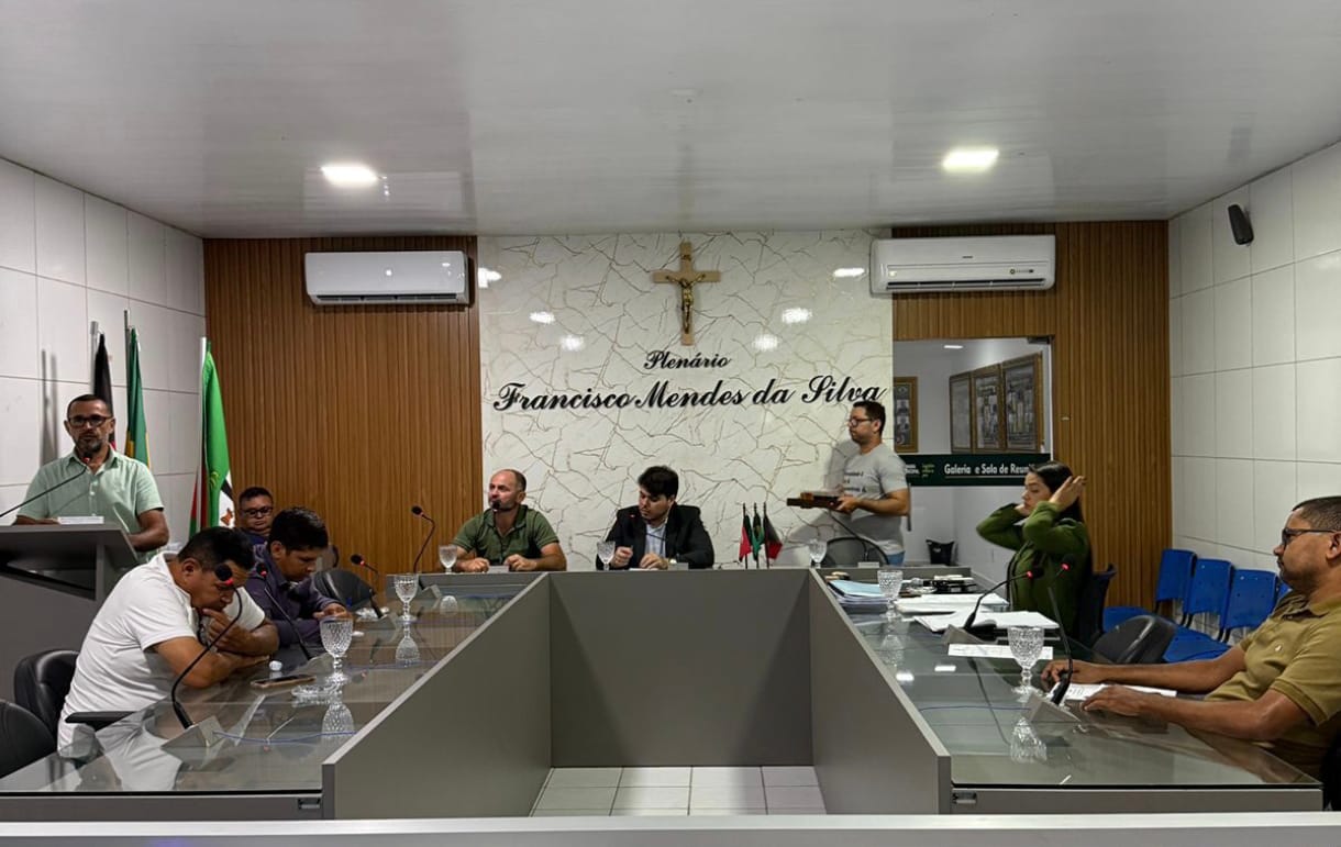 A Câmara Municipal de Pilõezinhos, realizou na última quinta-feira (16/10), a sua 22ª Sessão Ordinária do Ano Legislativo de 2025.