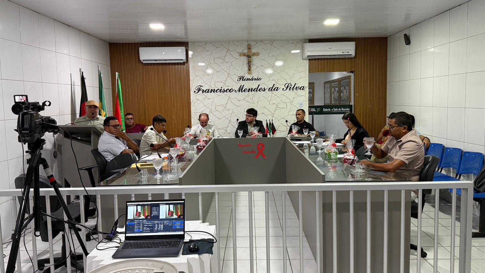 A Câmara Municipal de Pilõezinhos, realizou na tarde/noite da última quinta-feira (04/12), a sua 28ª e última Sessão Ordinária do Ano Legislativo de 2025.