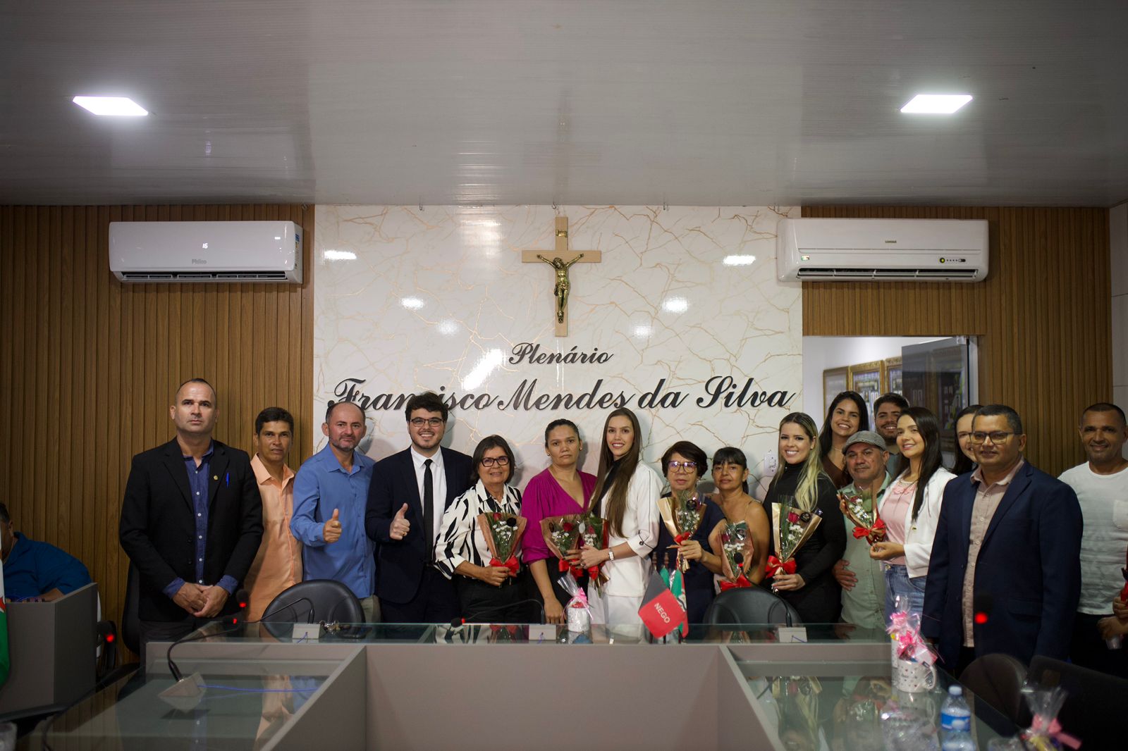 Sessão Solene em Alusão ao Dia Internacional da Mulher pela Câmara Municipal de Pilõezinhos.
