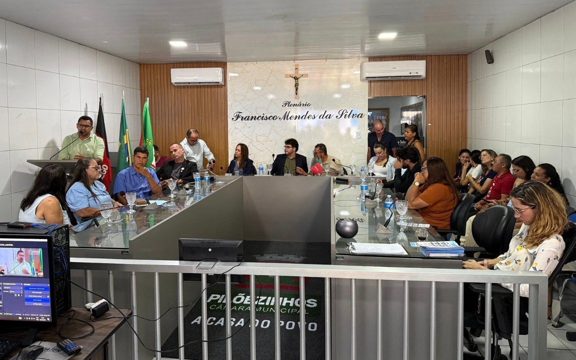 A Câmara Municipal de Pilõezinhos, realizou na tarde do dia 09 de abril, mais uma audiência pública, sendo desta vez, acerca da conscientização sobre o Autismo !